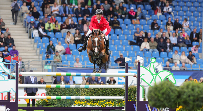 Mondiaux de saut à Aix : Julien Epaillard gagne, Steve Guerdat est 5e, mais l’équipe 13e…